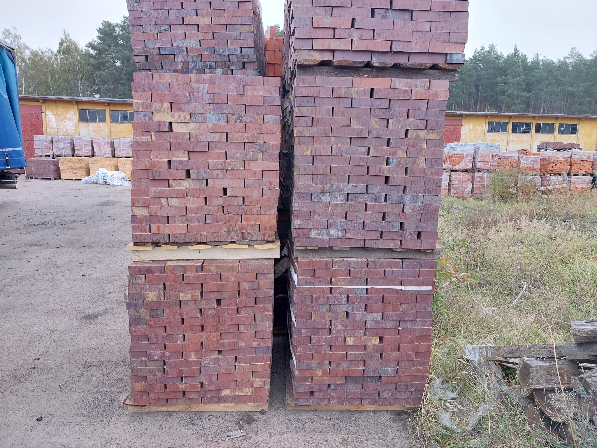 5 Paletten x 720 Stck. Vollklinker Klinker Kleinformat dunkel rot