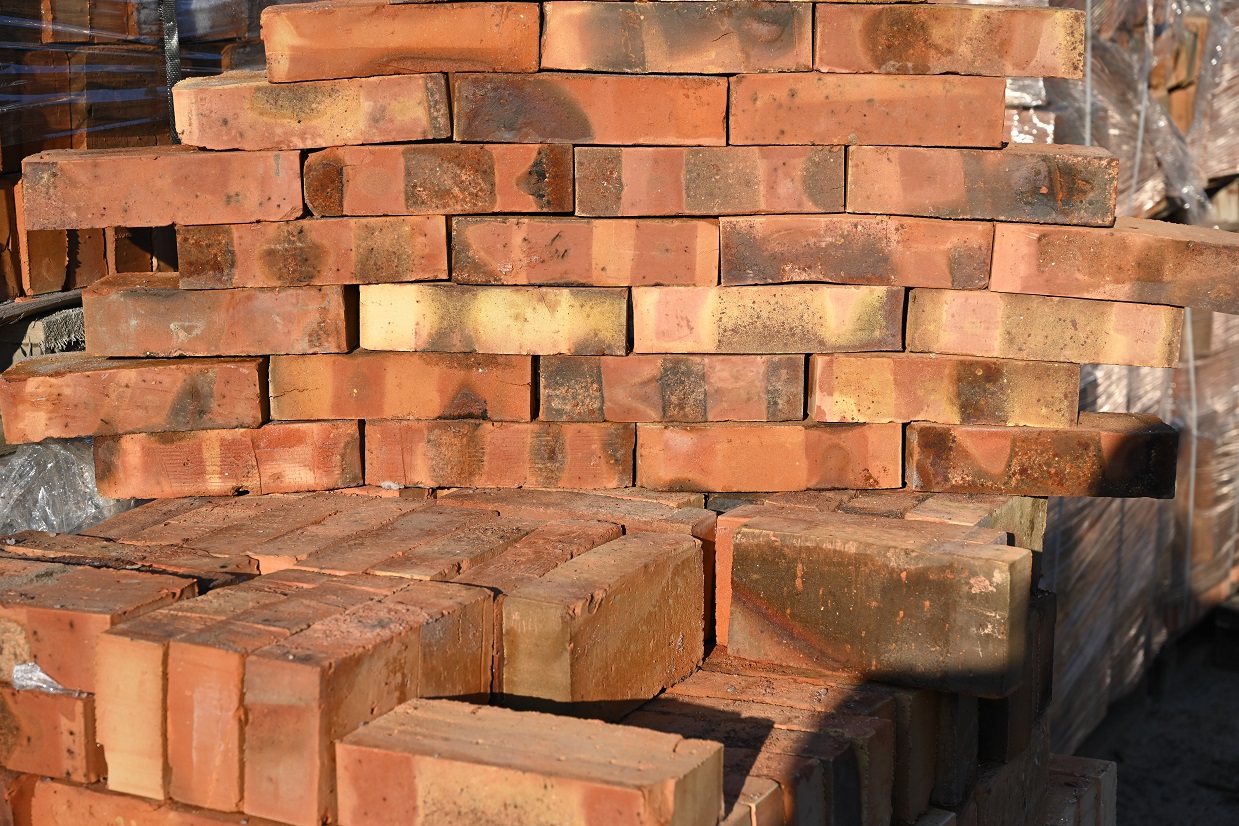 17 Paletten x 400 Stck. Hart gebrannte 2 Wahl Klinker Preis 0,65 EUR